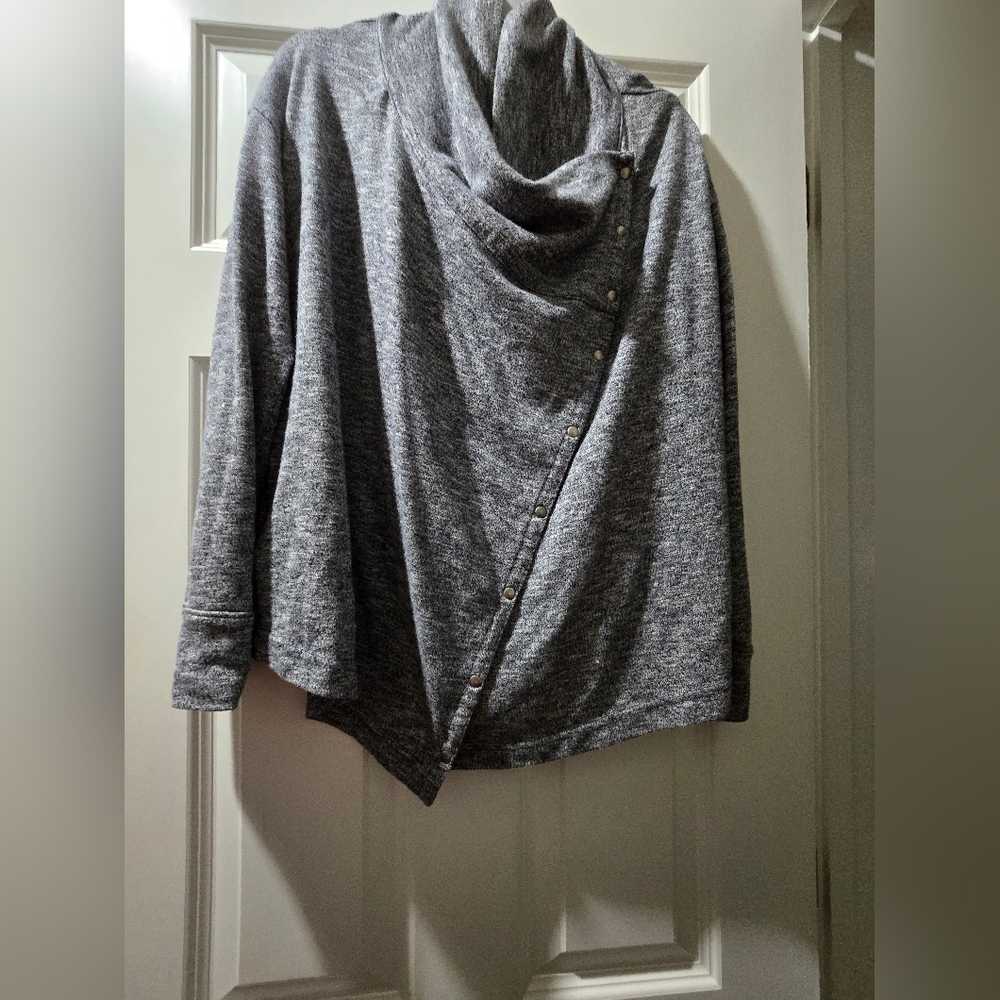 Womens Eddie Bauer 7 Days 7 Eays Cardigan.